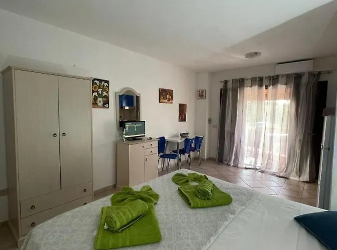 Casa Monella Mono Locale Vista Mare Marinella (Sardinia)